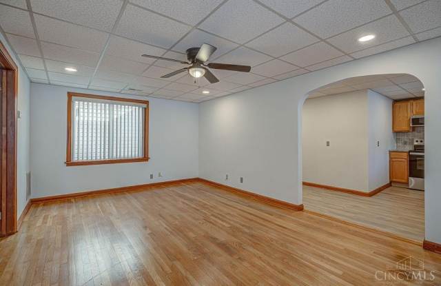 208 E State Street unit: B photos photos