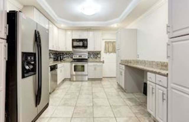 31 N Patterson Park Ave - 31 N Patterson Park Ave, Baltimore, MD 21224