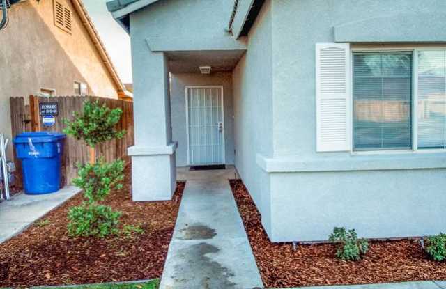 House for Rent in SouthWest Bakersfield Gallery 3