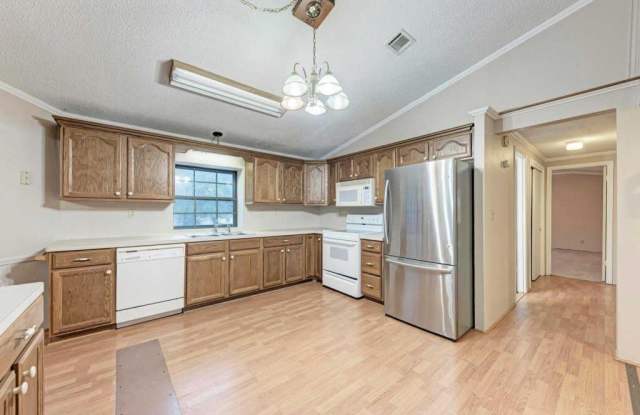 1501  Buchanan DR - 1501 Buchanan Drive, Burnet, TX 78611