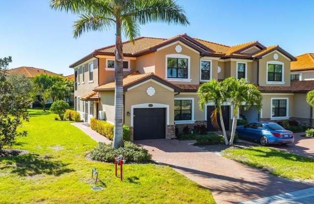 26141 Palace Ln unit: 201 photos photos