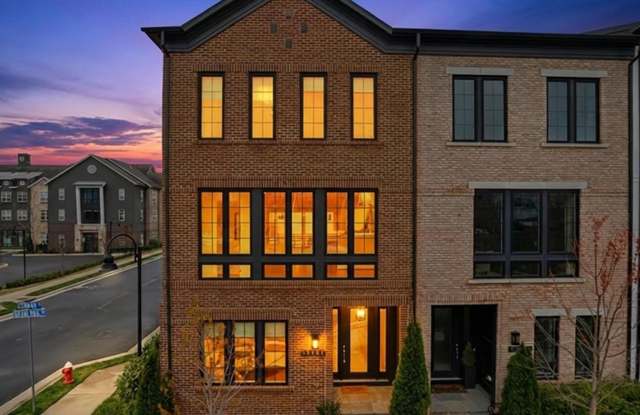 20305 SAVIN HILL Drive photos photos