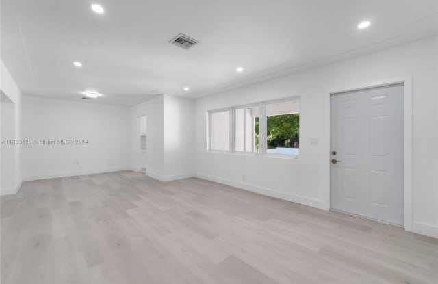 350 Aledo Avenue Gallery 3