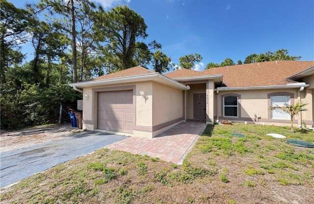 4606 30th Street SW photos photos