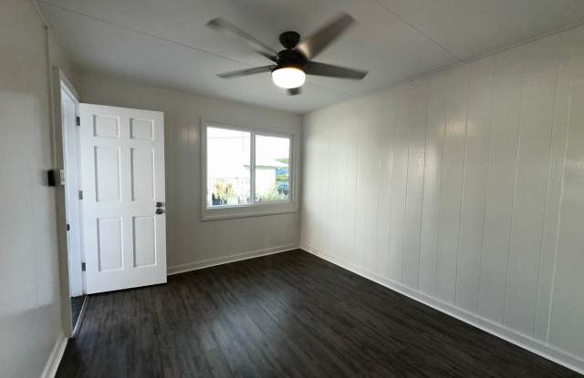 1 bedroom duplex, fully renovated, 2 car parking photos photos