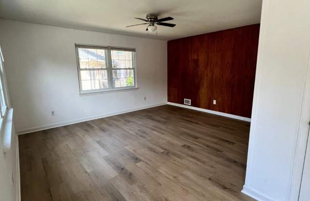 9737 HAGEL Circle Gallery 3