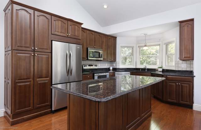 2014 Arbor Park Drive Gallery 4