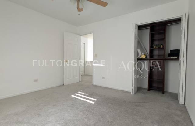 2551 oak tree lane Gallery 4