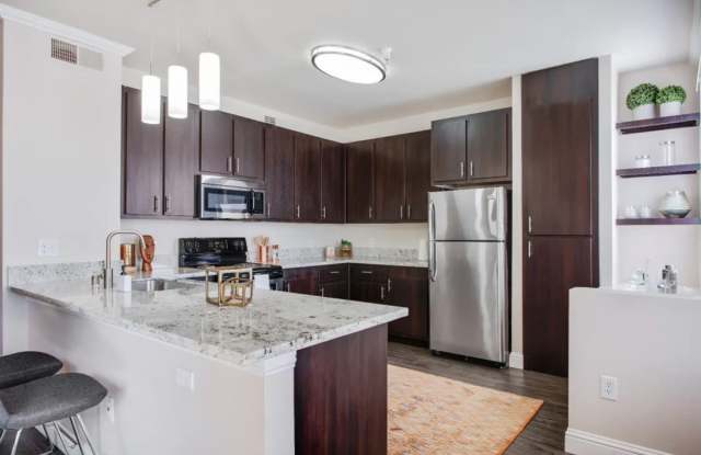 Villagio Luxury Apartments Gallery 3