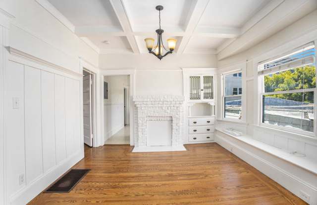 744 Haight Ave - 2 bedroom | 2 bath | Single family home Gallery 2