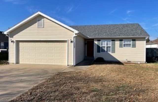 FOR LEASE. VERY NICE 3 BEDROOM 2 BATH HOME IN CARL JUNCTION-$1350 RENT-$1350 DEPOSIT photos photos