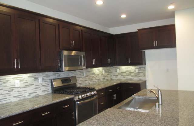 Whitney Ranch area 4 bedroom Gallery 4