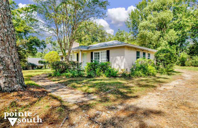 703 Belrose Ave photos photos