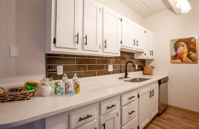 Los Altos Towers Gallery 2