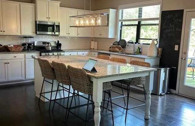 3137 Cove View Court Gallery 2