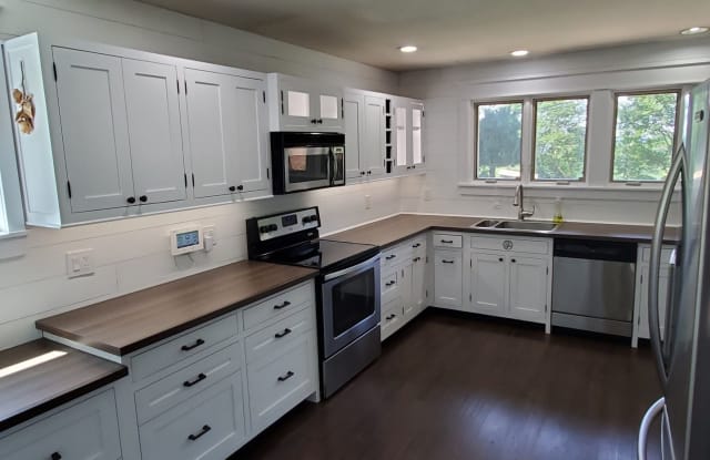 437 Rosier Rd Prince Georges - 437 Rosier Road, Fort Washington, MD 20744