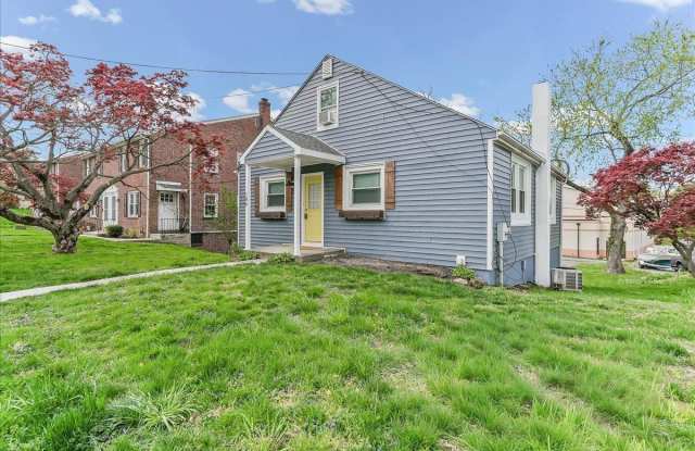 106 S WALNUT Street photos photos