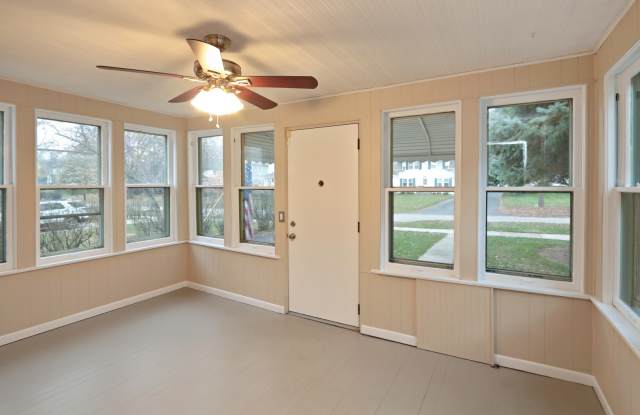 1327 Edgewood Road Gallery 2