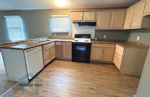 115 Davis Street - 115 Davis Street, Bowie County, TX 75561