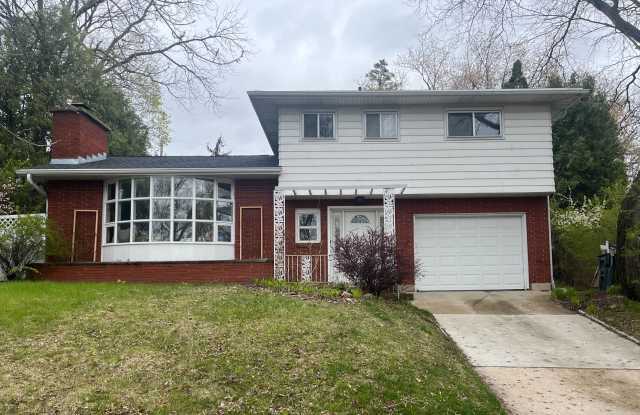 5525 Greenleaf Dr photos photos