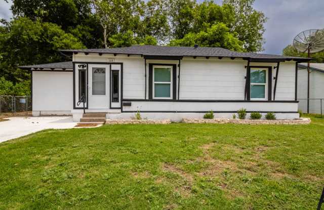 4 bedroom/2 bath House - $1250 Gallery 3