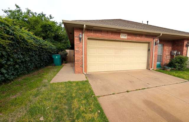 Charming 2 Bed / 2 Bath Duplex photos photos Charming 2 Bed / 2 Bath Duplex photos photos
