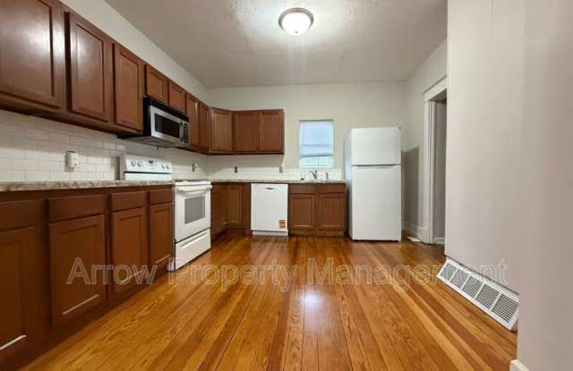 2516 Dudley Gallery 1
