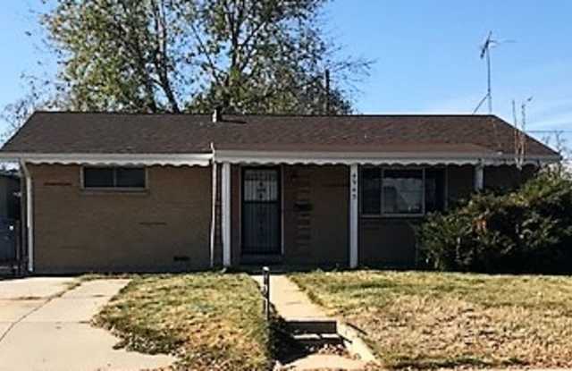 4945 Wyandot Street Gallery 2