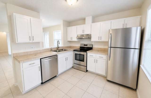 3141 HURON AVENUE photos photos