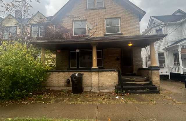 4bd Single Section 8 photos photos