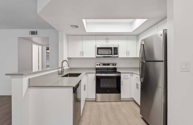 Brook Creek Apartments Gallery 1