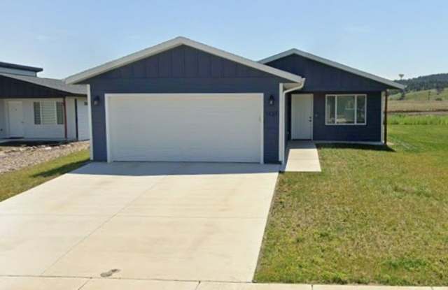 Newer Home with Two Bedrooms, Two Bathrooms & Modern Amenities! photos photos Newer Home with Two Bedrooms, Two Bathrooms & Modern Amenities! photos photos