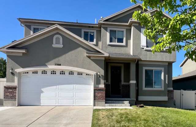 Large 3-Bedroom Riverton House for Rent in May! photos photos