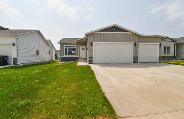 5 Bed 3 Bath Single Family Home with Newly Finished Basement! photos photos