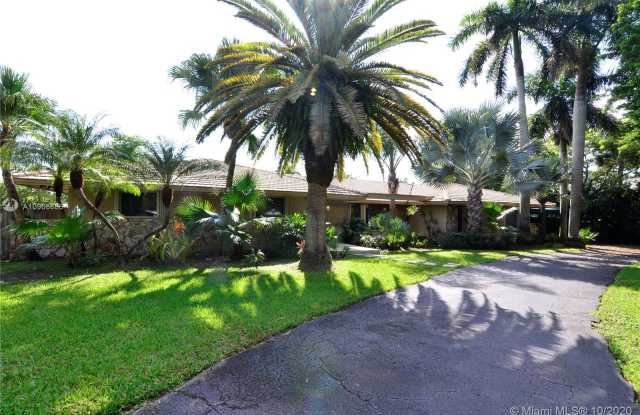 13621 SW 103rd Ave - 13621 Southwest 103rd Avenue, Kendall, FL 33176