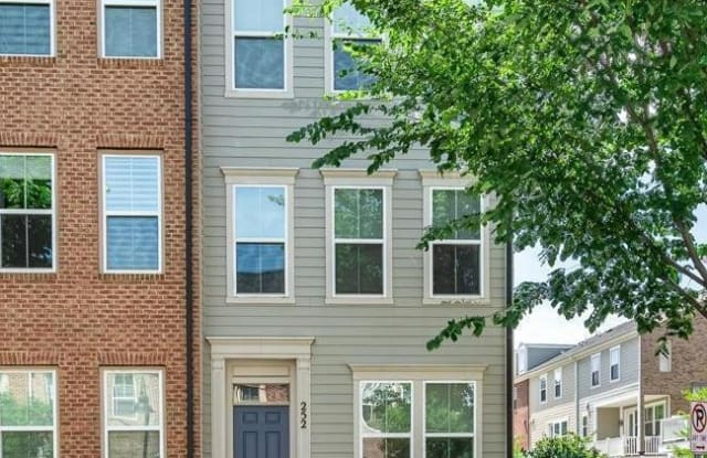 252 HEMINGWAY DR - 252 Hemingway Drive, Gaithersburg, MD 20878