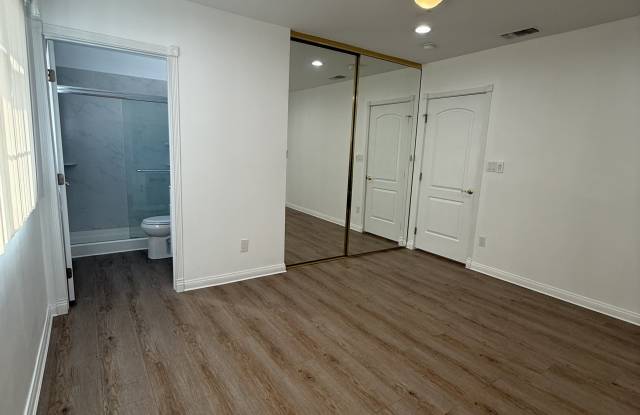 23048 Hartland Street Gallery 3