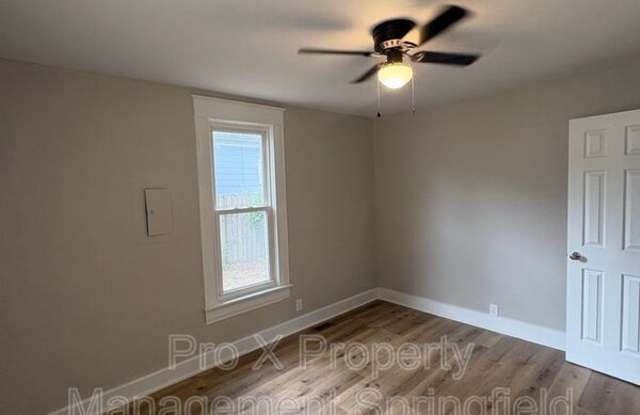 2260 North Main Gallery 3