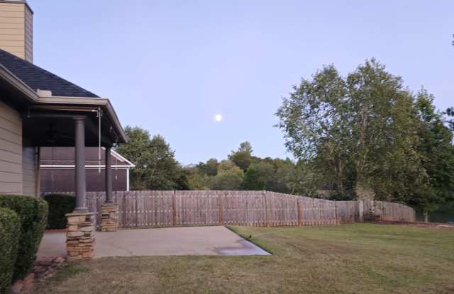 1002 Silver Lake Ct Gallery 4
