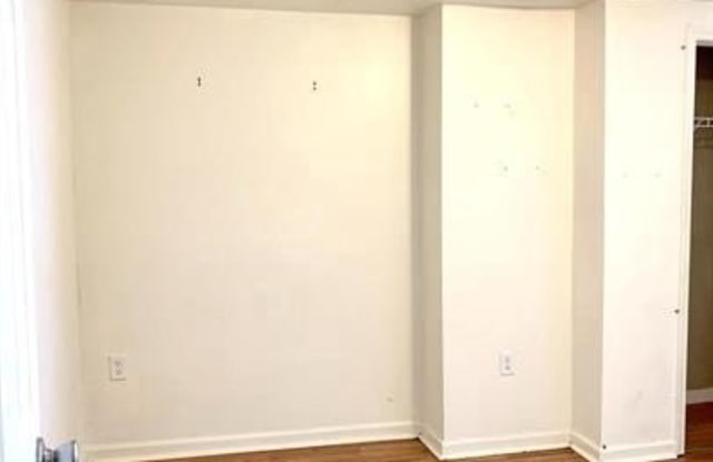 302 DECATUR Street Gallery 4