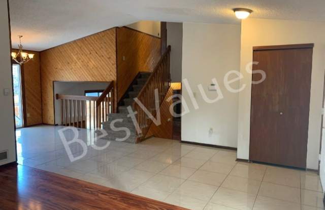 14989 E Pacific Pl Gallery 3