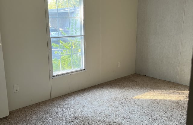 3651 S Mentor Ave Lot 68-b - 3651 South Mentor Avenue, Springfield, MO 65804