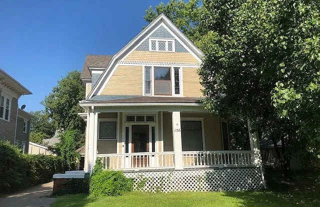 156 S 10th St photos photos