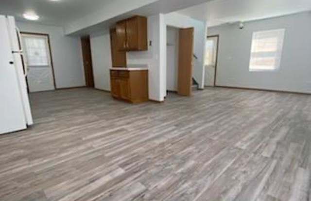 2506 24th Place, Gallery 2