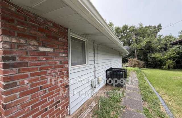 810 Saint Anthony Lane Gallery 3
