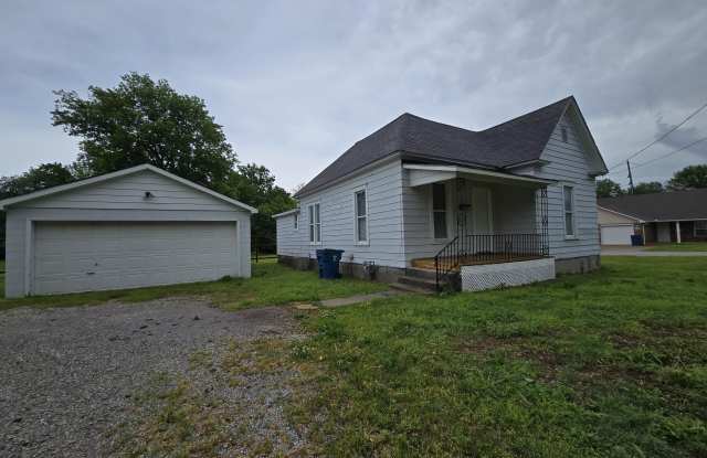 2725 E 4th Street photos photos