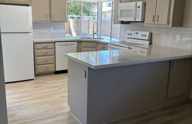 5001 W Carol Ave photos photos