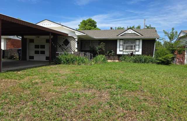 Great 3 Bed 1 Bath Home! $995 Per Month! photos photos