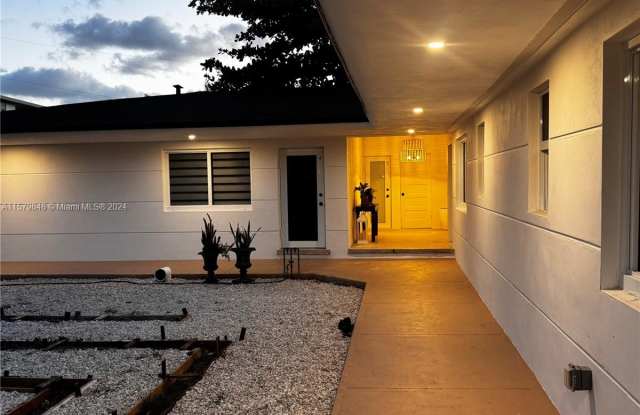 7800 Northeast 10th Court Gallery 2
