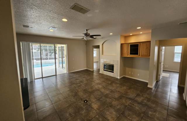13821 Amberleigh Road Gallery 4